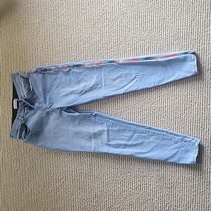 Knox Rose Stretchy Capris